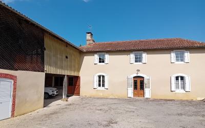 Ancienne ferme Gasconne, avec terres et bois pour 6,5 hectares